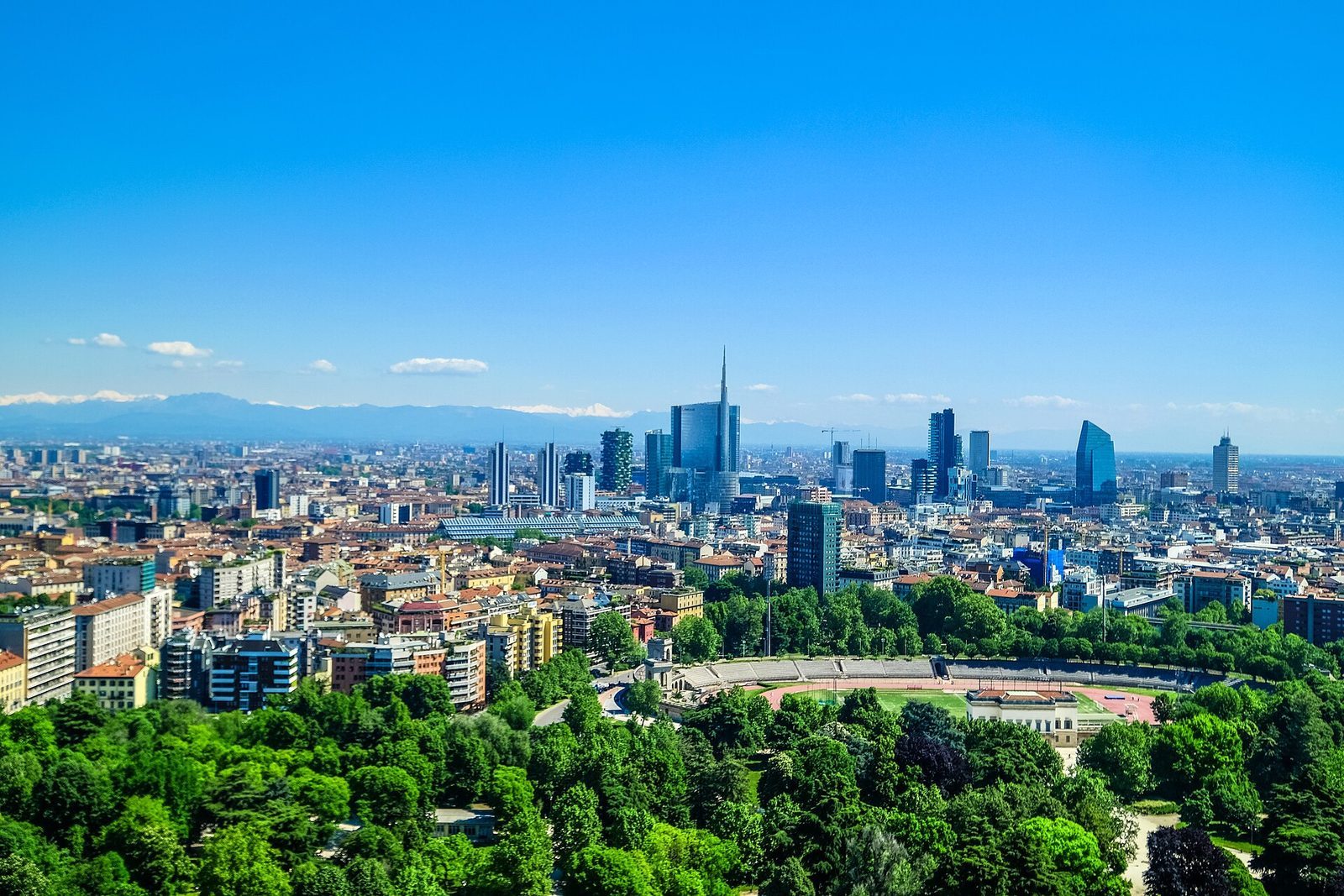 Business travel in Milan: a quiet protocol