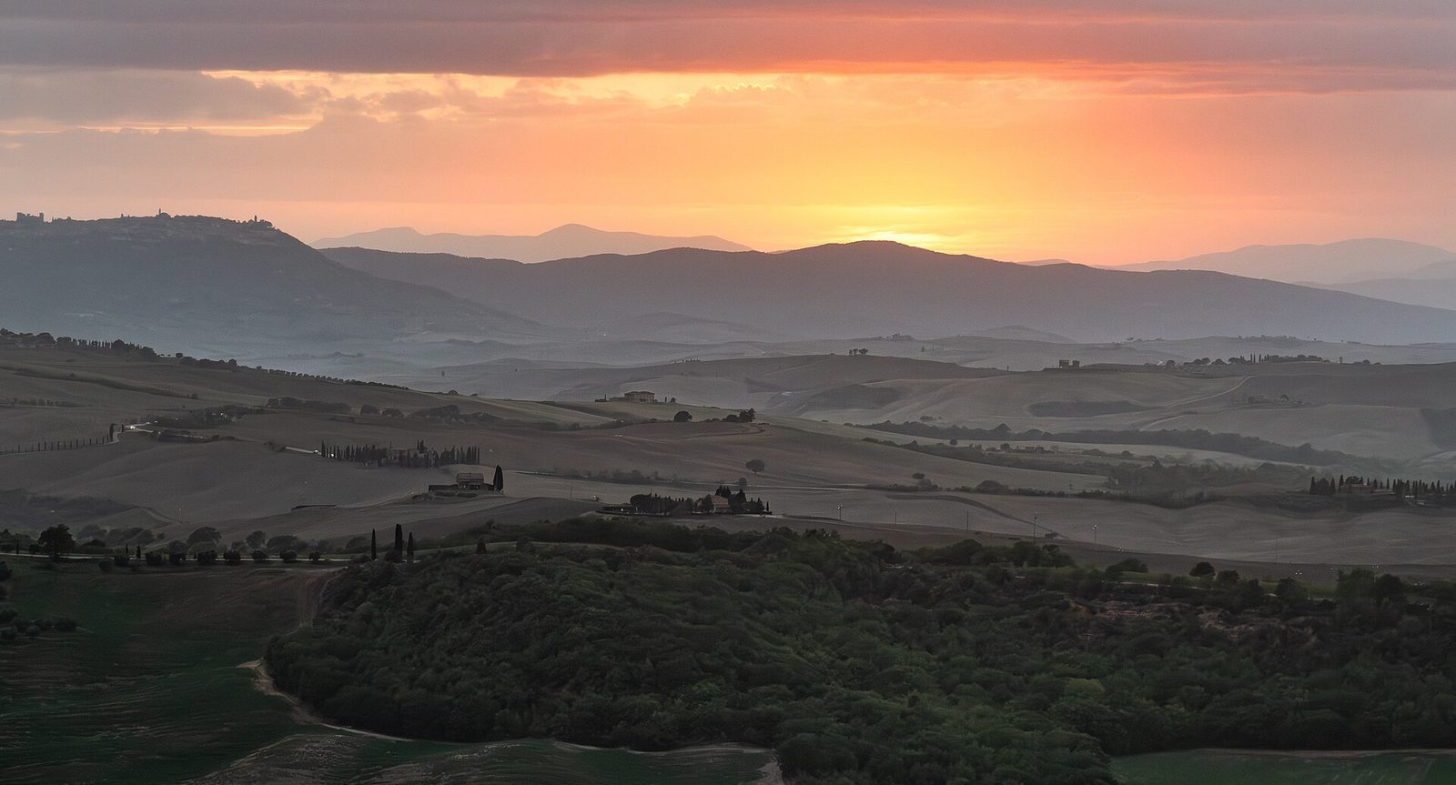 Rome to Florence by car: when a chauffeur beats the train